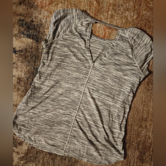 Bundle of 5 Cotton Tanks - Picture 9 of 16